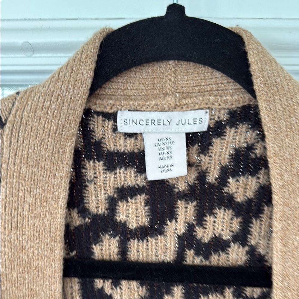 Leopard Print Open Front Cardigan - Picture 2 of 10